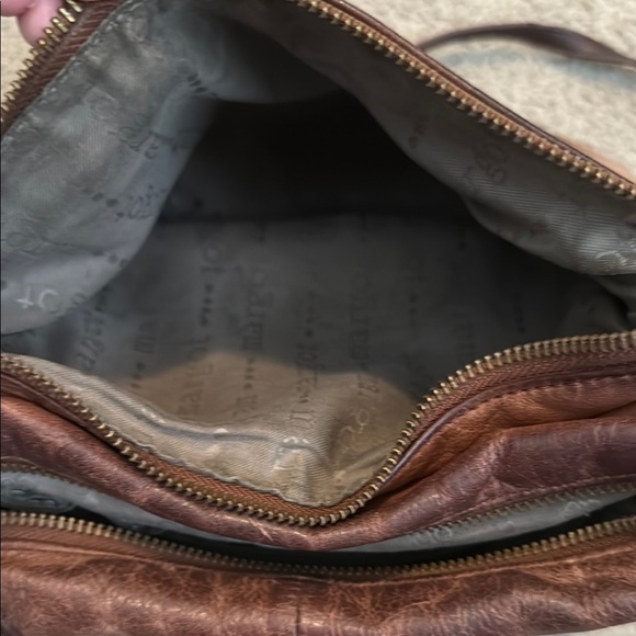 Margot Brown Leather Crossbody Bag with Vintage Charm - Picture 7 of 14